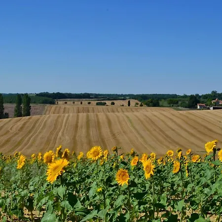 Au Domaine Terre De Chenes *